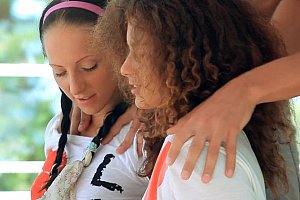 chinese业余偷窥hd户外