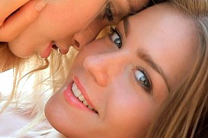 偷拍主奴调教视频