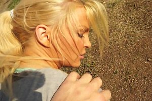 被黑人玩得高潮抽搐灌进堵住